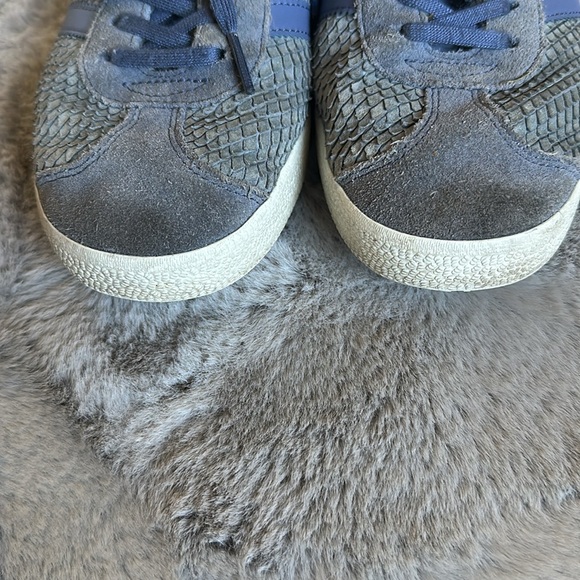 Adidas Gazelle Snake Purple Lavender Sneakers 8 - Picture 6 of 10
